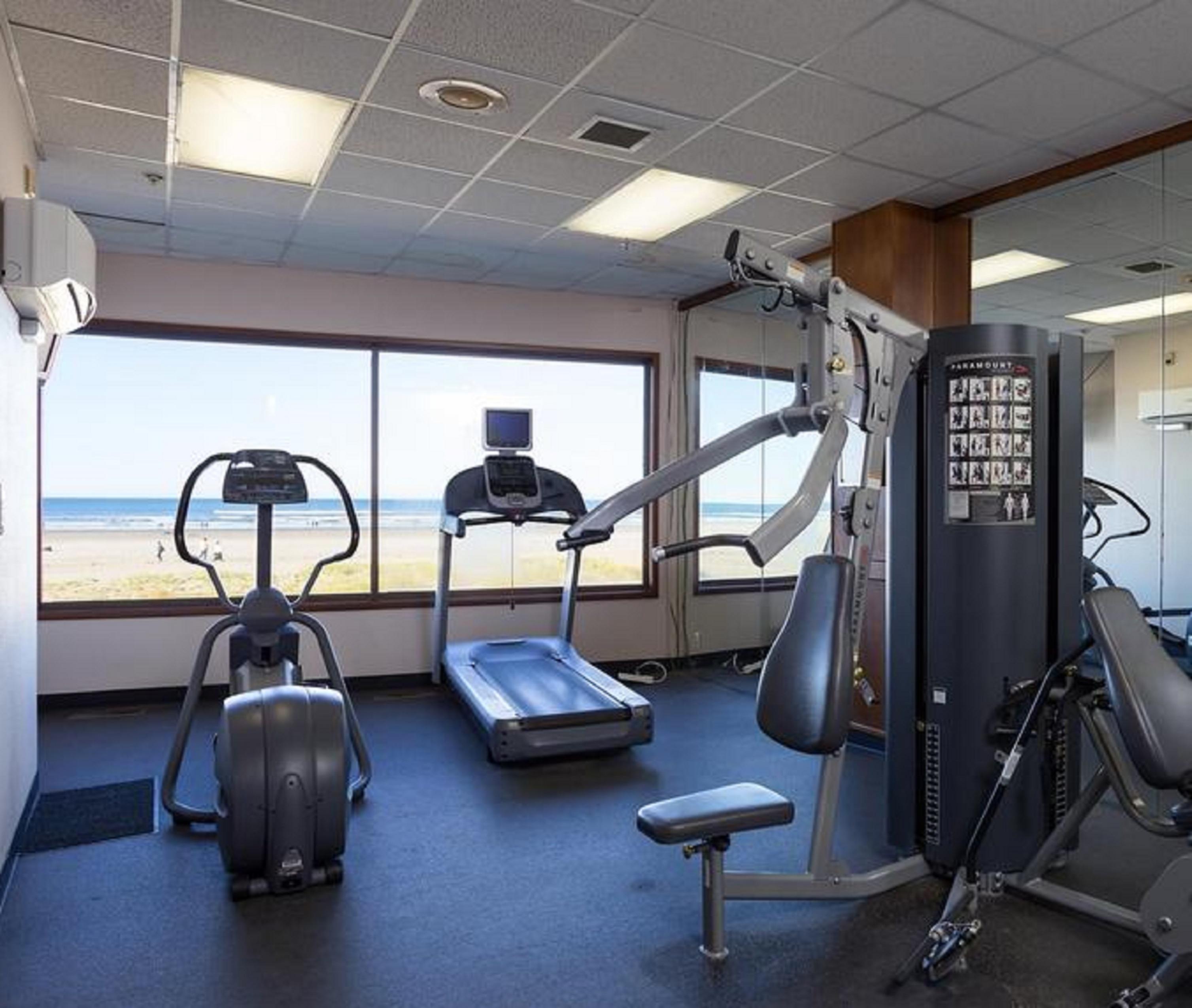 Promenade Inn & Suites Oceanfront Сисайд Экстерьер фото