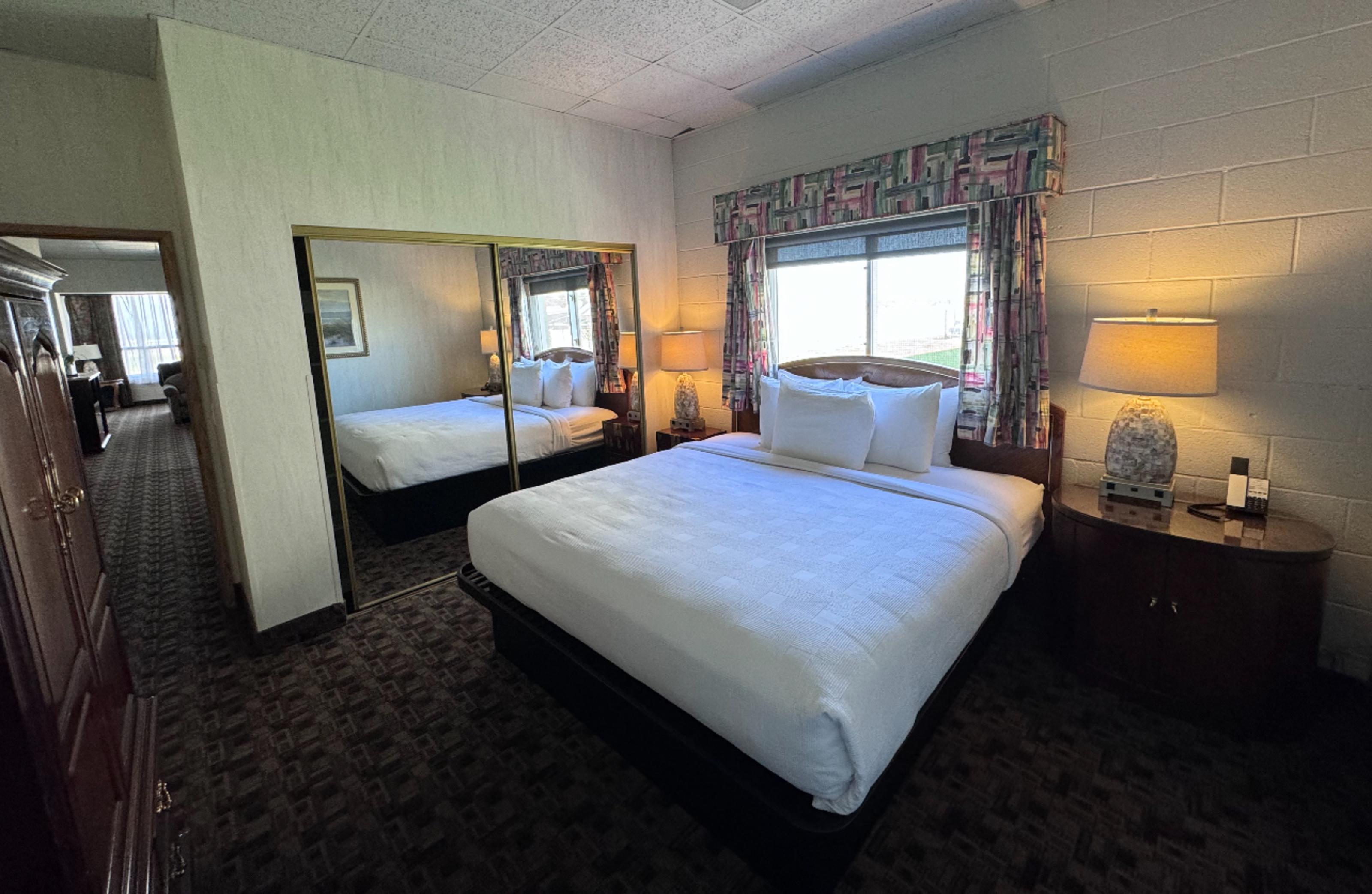 Promenade Inn & Suites Oceanfront Сисайд Экстерьер фото