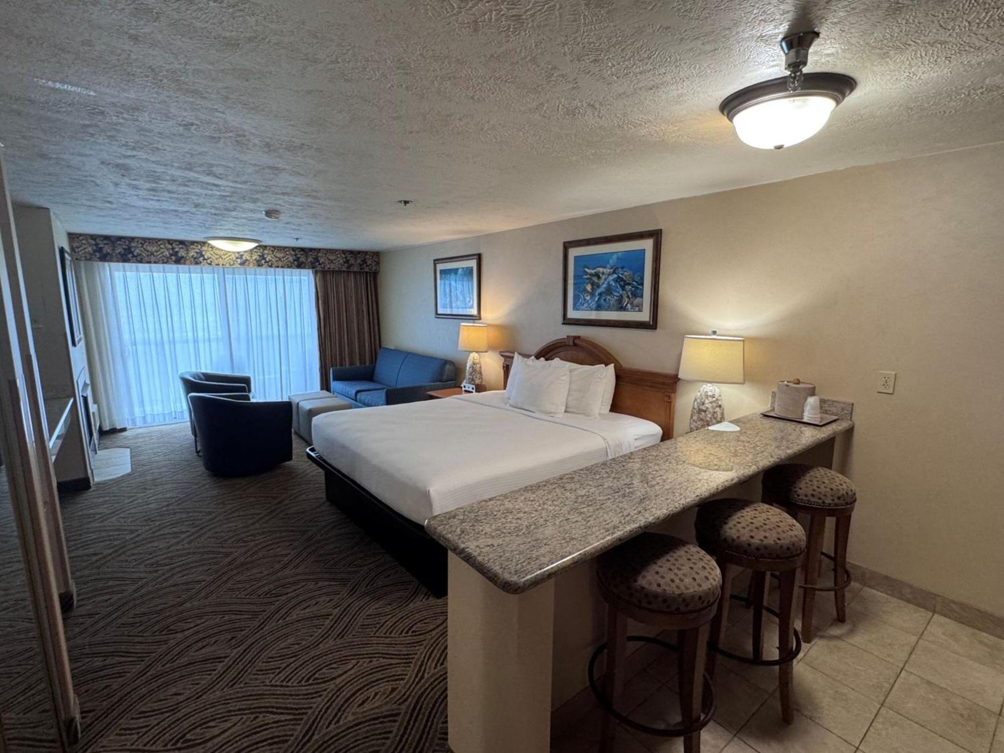 Promenade Inn & Suites Oceanfront Сисайд Экстерьер фото